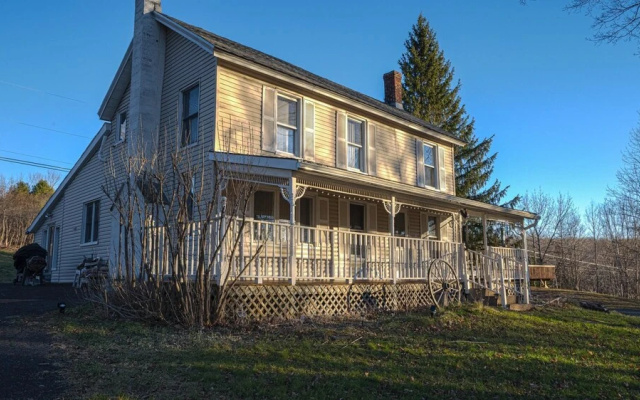 Experience the Catskills in This Rustic Farmhouse