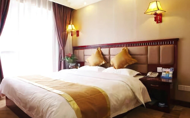 Qianhe Hotel