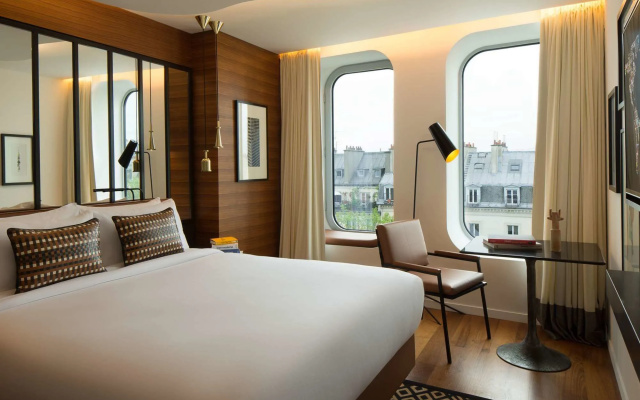 Renaissance Paris Republique Hotel