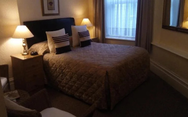 The Newark Hotel