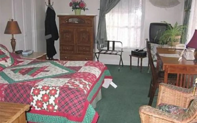 Olde Judge Mansion
