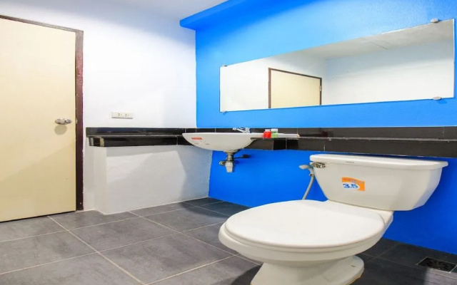 OYO 405 Ruan Plaisoi Apartment