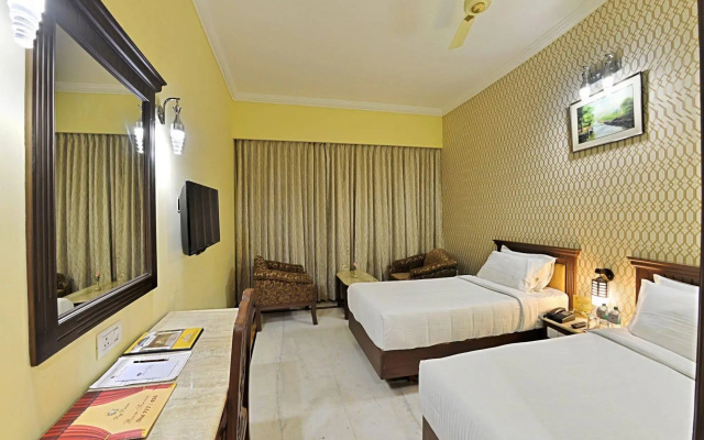 Hotel Raj Palace