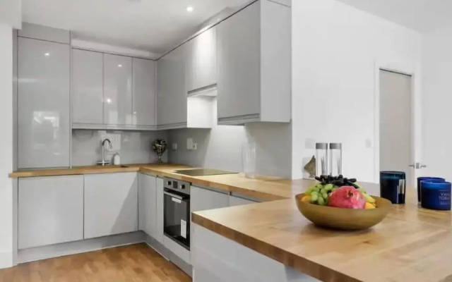 Flat 2 Victoria Grove