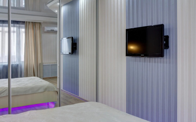InnHome Apartments (ИннХоум) на площади МОПРа