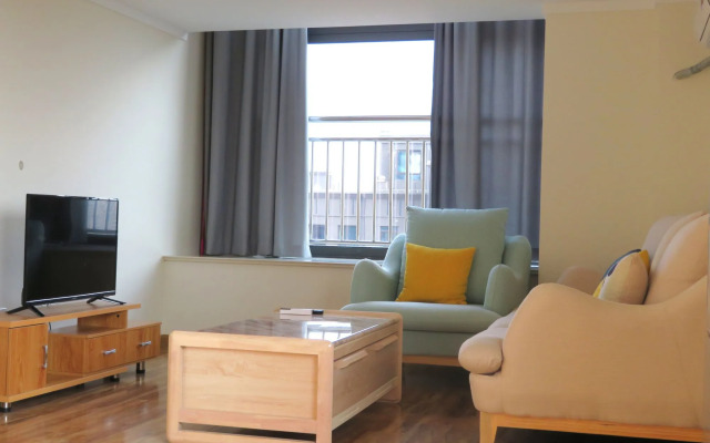 Yunzu Aparthotel (Huanlegu Branch)