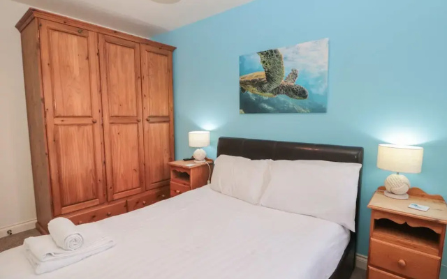 Coastal Retreat, The Bay