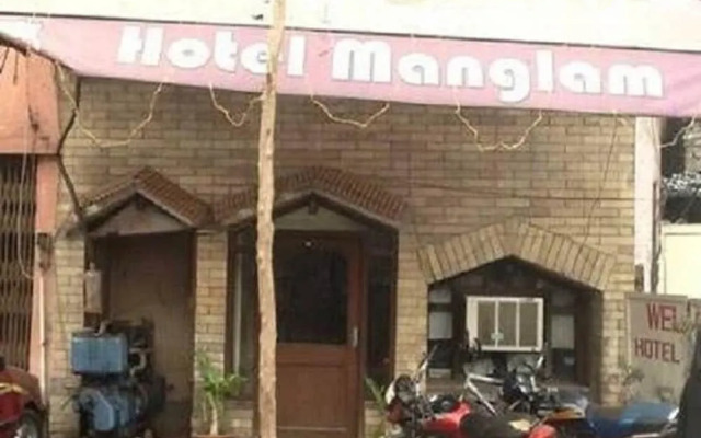 Goroomgo Hotel Manglam Kanpur