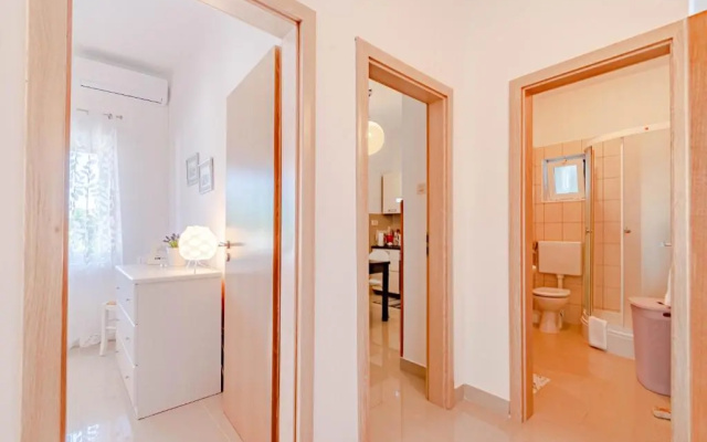 Harmony Apartments in Lovište