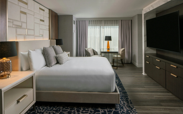 Live Casino & Hotel Louisiana, Curio Collection by Hilton