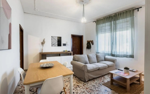 Trigona 4 Apartment