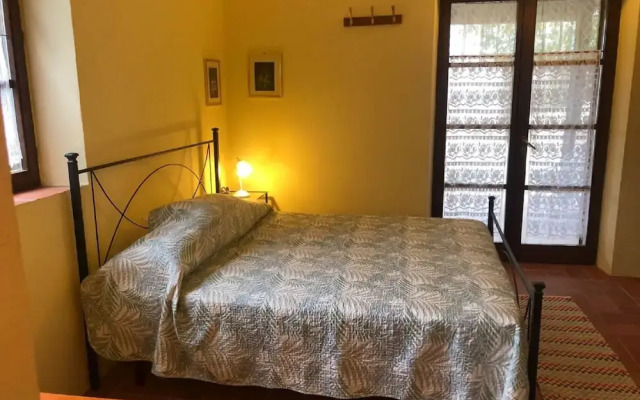 Farmhouse in Paciano With Pool & Scenic Views