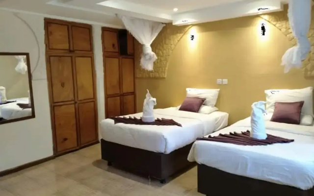 Fish Eagle Inn
