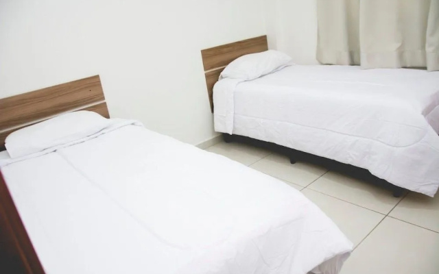 Leati's Hotel