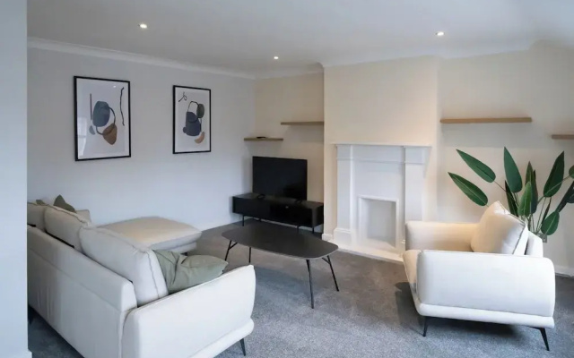 Boughton House Apartments by Guestz