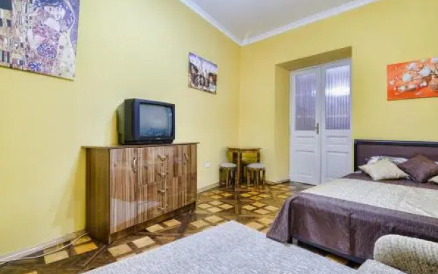 Modern and Classic apart. Central location