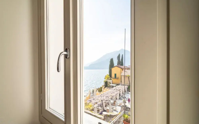 Porta Rossa con Vista Lago by Wonderful Italy