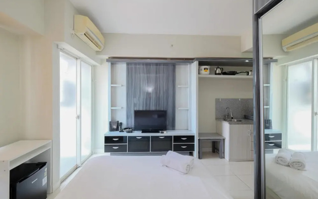 Homey And Warm Studio Room At Taman Melati Margonda Apartment