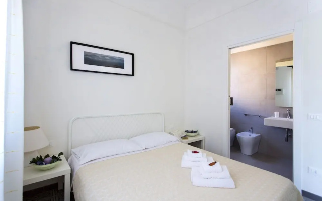 Dune Home, Beachfront Home With Three Bedrooms 9 PAX