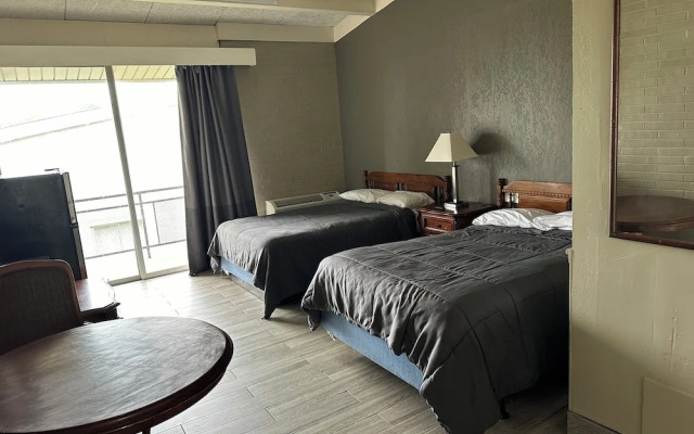 Amerihill Inn & Suites Greensboro