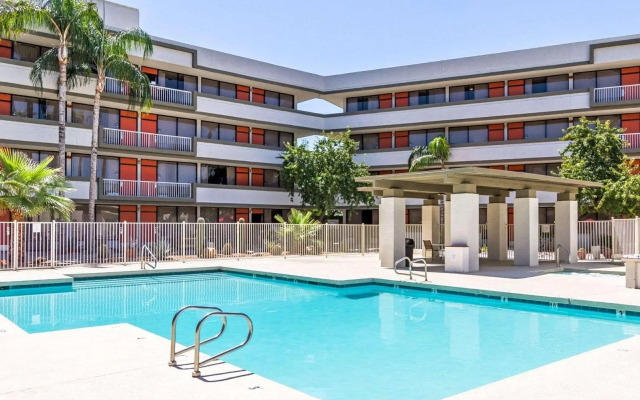 Inn Phoenix  Airport