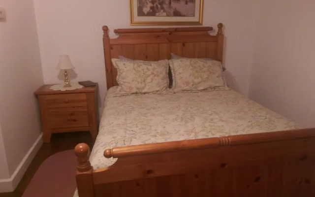Locust Tree Bed and Breakfast LLC