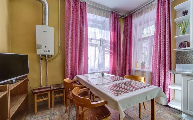Longo Apartment Nevskiy 112