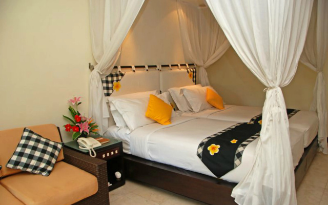 Legian Beach Hotel