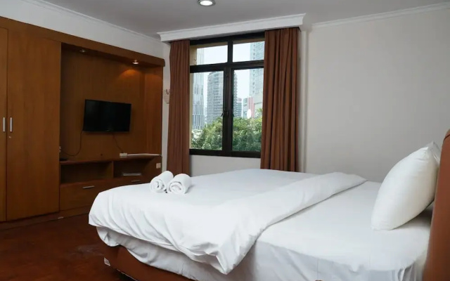 Modern and Spacious 2BR at Kusuma Chandra Apartment By Travelio