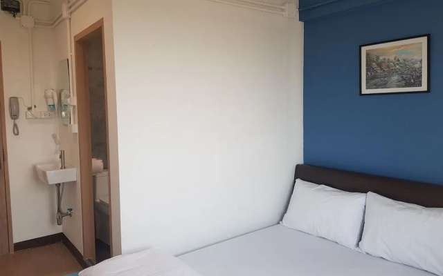 Sleep To Fly Hotel & Hostel