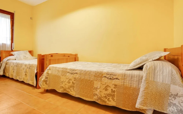 Modern Holiday Home in Romanya de la Selva with Pool