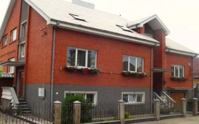 Simona House