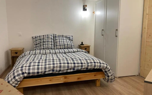 Great 8-pax ski-in ski-out apartment in Tignes Val Claret