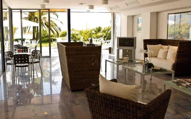 African Beach Hotel