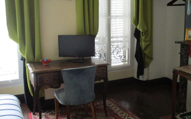 Le Cèdre - Bed and Breakfast