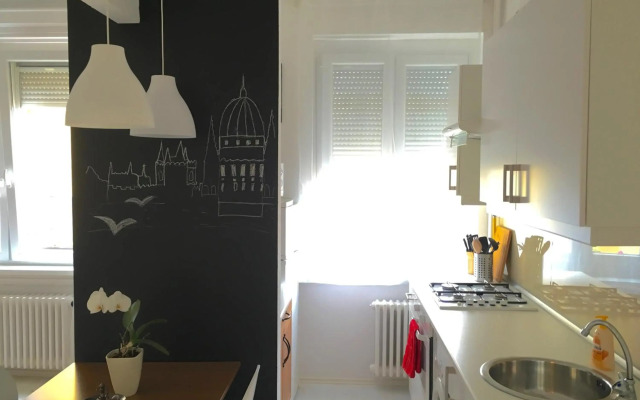 Standard Apartment by Hi5 - Károly 23.