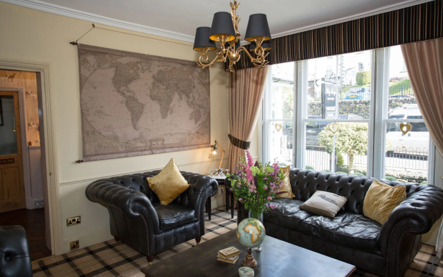 Holly Lodge Guest House
