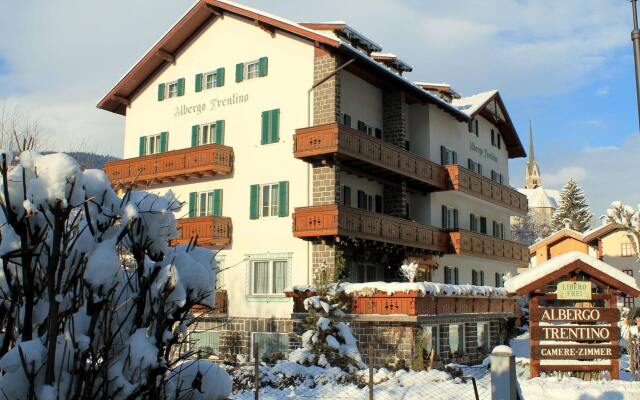 Отель Albergo Trentino вид на фасад