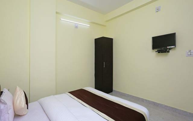 OYO 11559 Lakshay Residency