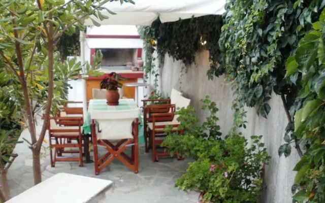 Athina Pansion
