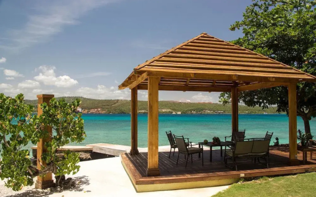 Seagrapes 5br by Jamaican Treasures