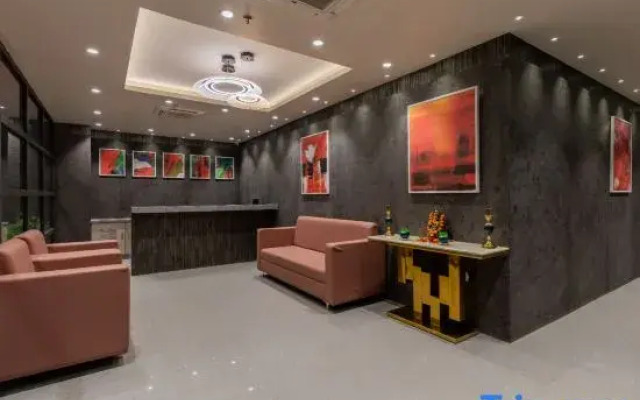 Hotel Redvibe-A Unit of RVS Groups