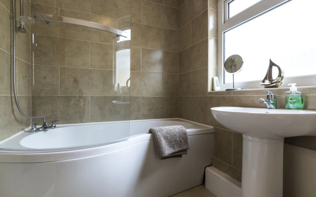 Meadow View - 3 Bedroom Holiday Home