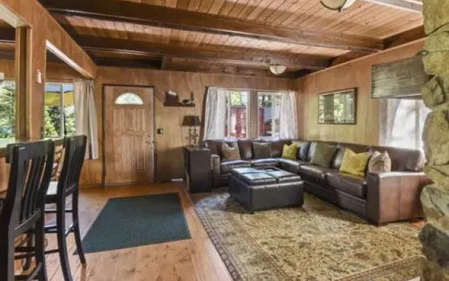 Pfeiffer Dog Friendly Cabin