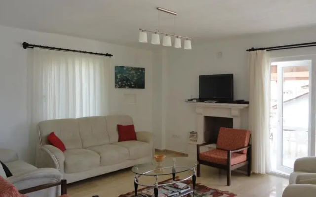 Villa Lilyum