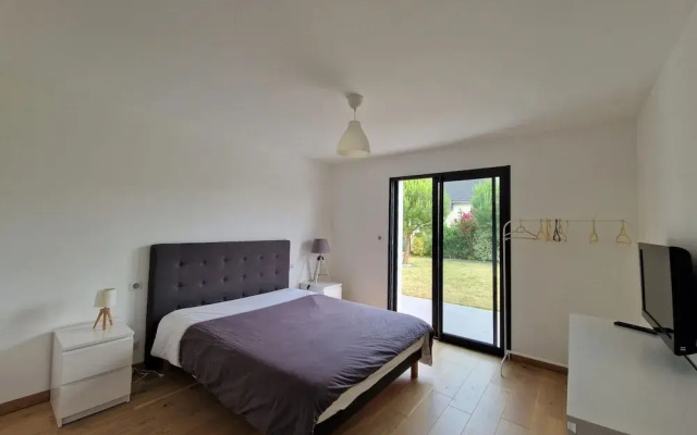 Quite Holiday Villa in Benodet