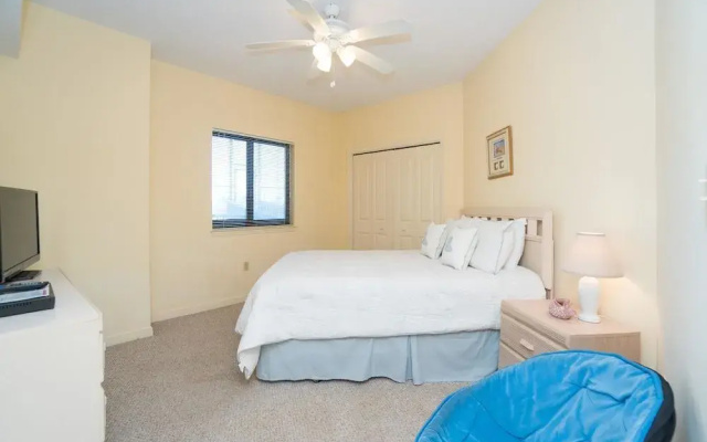 The Palms 202 Apartment 3