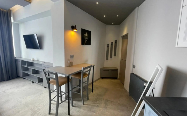 Engels apartment