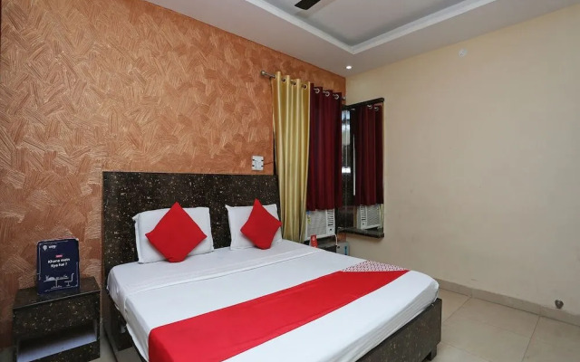 OYO 28440 Mk Hotel And Restaurant