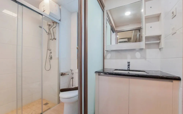 Spacious And Nice 2Br At Sky House Bsd Apartment